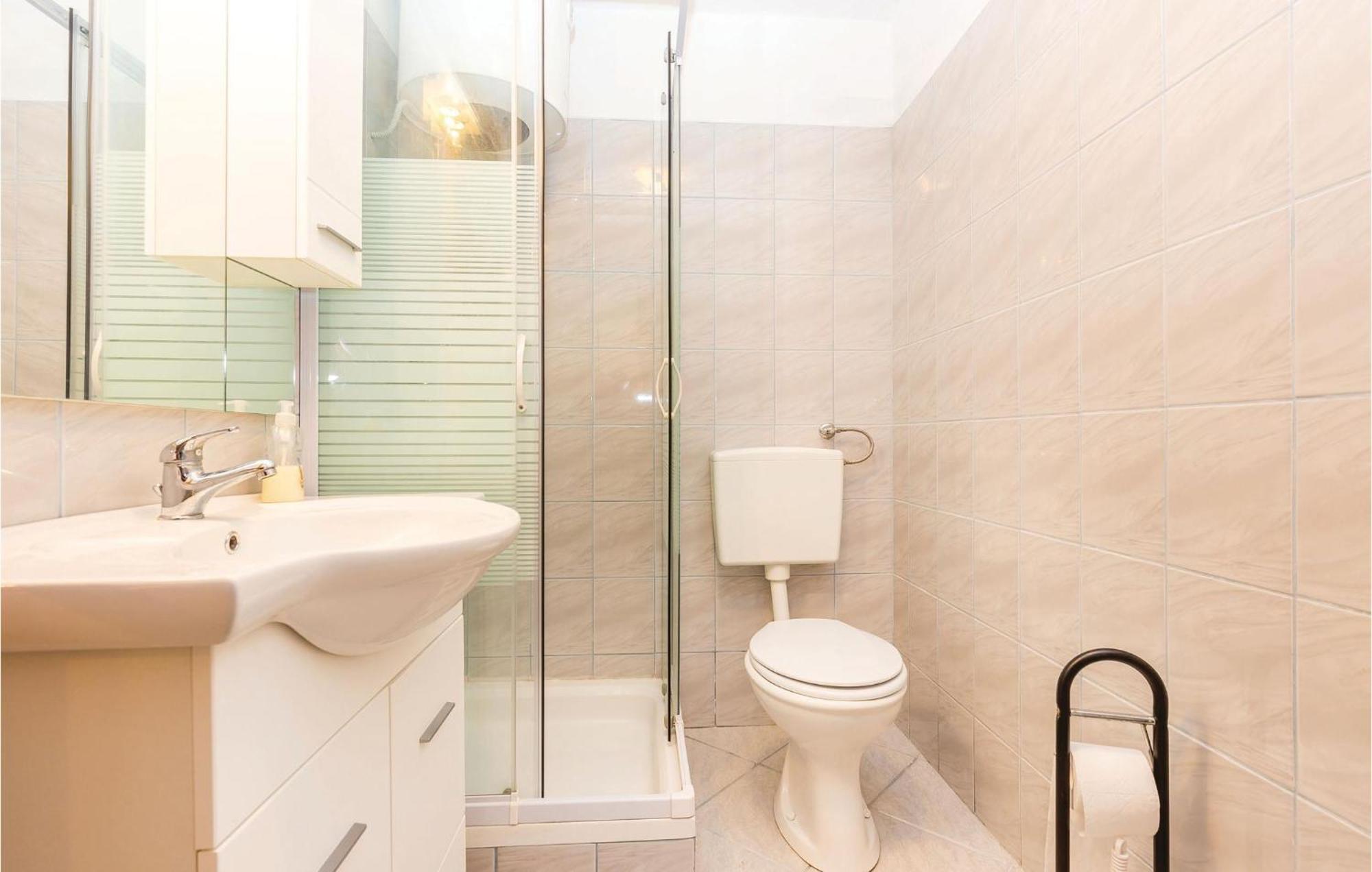 Stunning Apartment In Bakar With Kitchen Εξωτερικό φωτογραφία